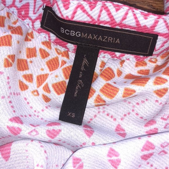BCBGMaxzaria Flounce Top/ geometric print - Picture 6 of 6